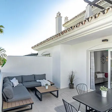 Apartment Captivating 2 Bedroom In Popular Nueva Andalucia Close To Centro Plaza *