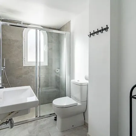 Captivating 2 Bedroom In Popular Nueva Andalucia Close To Centro Plaza * Marbella